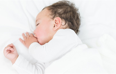 男娃娃好听的小名字2020 男娃娃好听的小名字2020