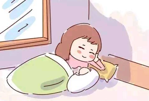 产后出现外阴白斑怎么办