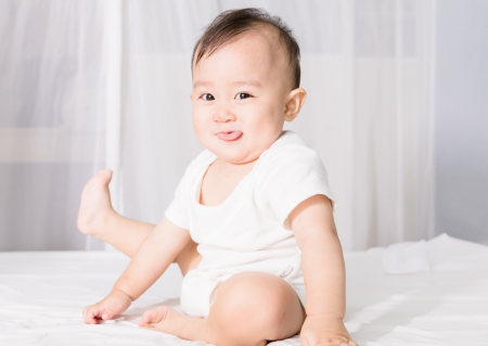 安抚奶嘴怎么挑选 给宝宝用安抚奶嘴的正确方式