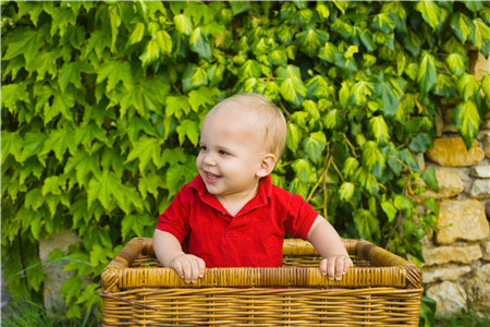 新生儿几天不拉大便正常吗