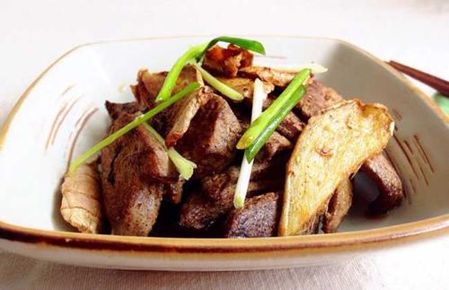 产后坐月子吃什么？13道经典的月子餐食谱