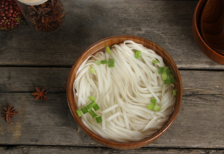 婴儿八个月可以吃面条吗