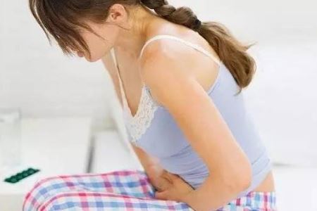 女人夏季预防痛经的方法