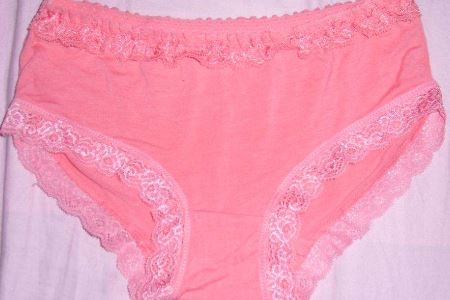 女人不能穿两种类型的内裤