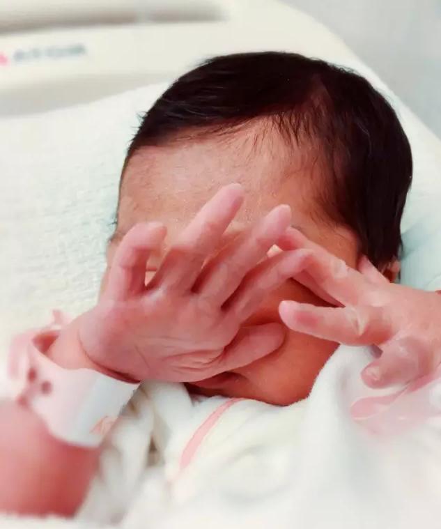 42岁贾静雯生第三胎，产后恢复之路超乎想象