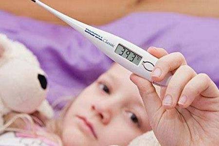 孩子感冒发烧怎么办吃啥药效果好 有哪些土方法可以预防感冒