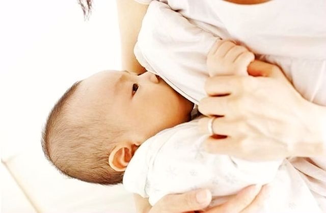 【乳腺篇】奶结与堵奶有区别：疏通奶结的自救大法