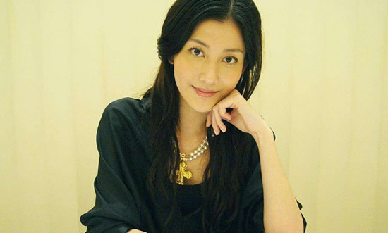 李彩桦闪婚闪离原因曝光及李彩桦个人简历图片