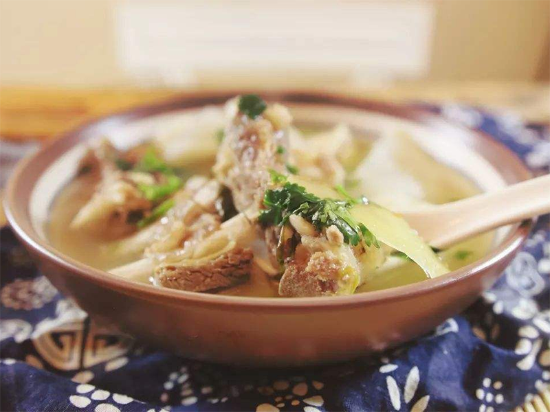 在不知道怀孕情况下吃了羊肉对孩子出生后,是否有影响？