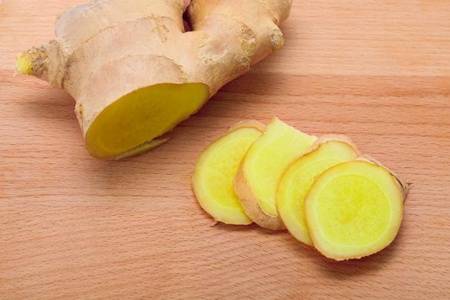 生姜的功效与作用有哪些 生姜在生活中的用途好处