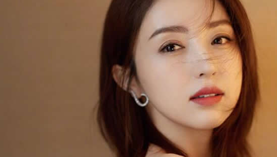 董璇个人资料简介及最新图片介绍