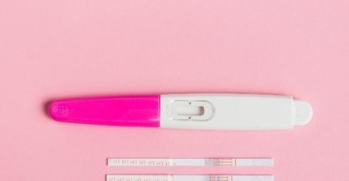 女人怀孕后,最早几天可以用验孕棒检测出来？