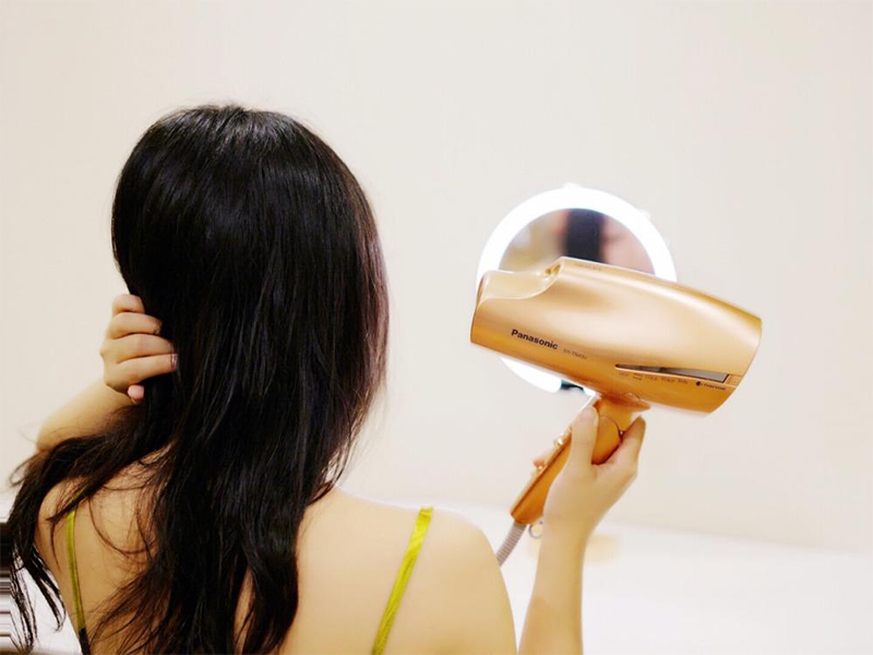 坐月子不能受风,洗头后能用吹风机吗？会不会留下头疼的月子病？