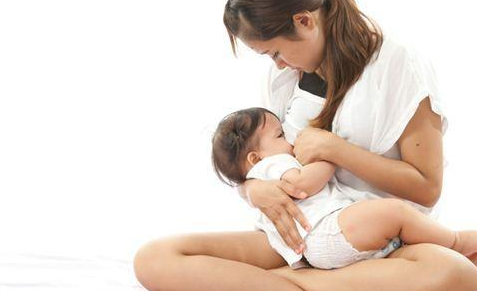 母乳喂养和奶粉喂养,差距大的不是一点,看看赵薇和章子怡就懂了