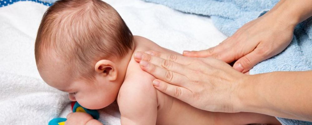 防止宝宝喝奶粉呛奶 掌握这些小妙招不惊慌 防止宝宝喝奶粉呛奶 掌握这些小妙招不惊慌