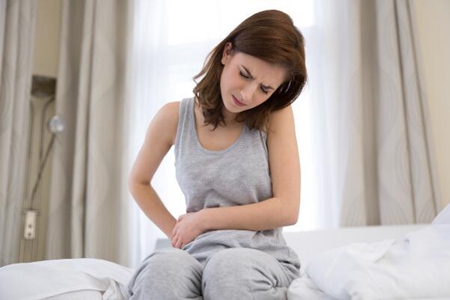 月经提前七天正常吗？月经推迟和月经提前哪个严重