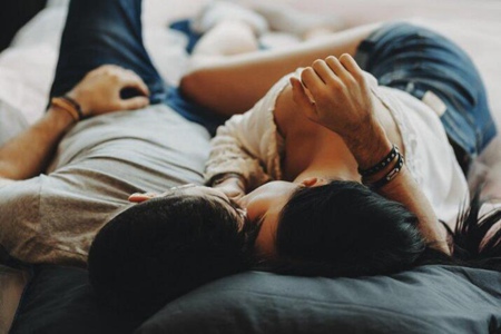 月经期间同房一次没事吧？这三个月经期同房危害程度