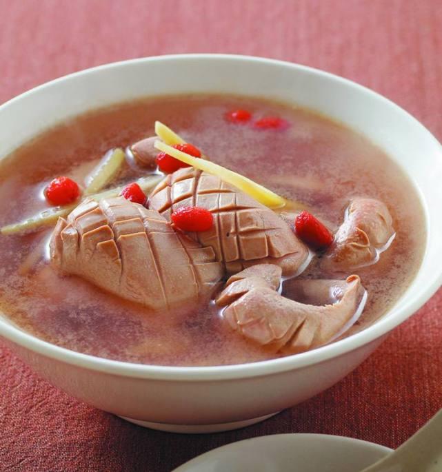 产后喝什么下奶汤好？记着＂四不＂喝汤原则,母乳多多还不长胖