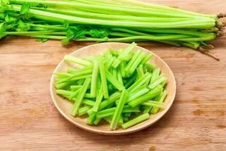 血压高吃什么食物可以降下来？这五种降压食物多吃