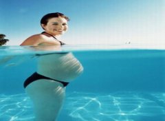 【孕妇洗澡】孕妇洗澡可以搓肚子吗_孕妇洗澡可以开浴霸吗