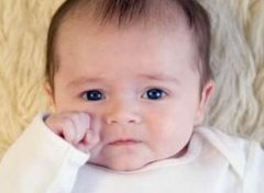 宝宝4月第4周_宝宝0-1岁