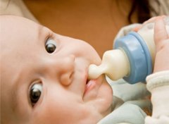 混合喂养注意事项_混合喂养原则_混合喂养的问题