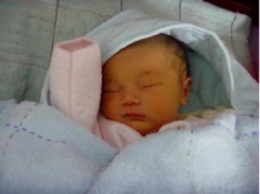 【新生儿生理性黄疸】新生儿生理性黄疸的原因_新生儿生理性黄疸怎么办