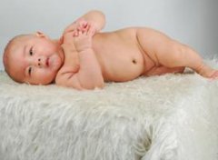 【宝宝翻身】宝宝翻身时间_宝宝翻身信号