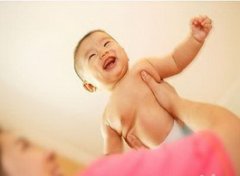 【婴儿摇晃症候群】什么是婴儿摇晃症候群_婴儿摇晃症候群的表现