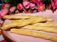 【宝宝吃磨牙棒好不好】婴儿磨牙棒什么时候用