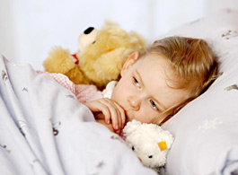 【小孩发烧怎么办】小孩发烧吃什么退烧药好_小孩发烧怎么物理降温