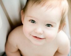 【宝宝1岁2个月】1岁2个月宝宝身高体重_14个月宝宝怎么喂养