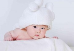 【宝宝1岁4个月】宝宝1岁4个月发育标准_1岁4个月宝宝饮食安排