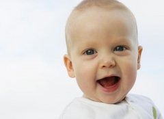 【宝宝1岁8个月】宝宝1岁8个月发育标准_1岁8个月宝宝饮食安排