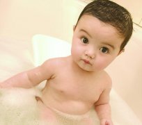 二岁宝宝身高体重_二岁宝宝食谱_二岁宝宝教育