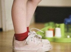 【生长痛】生长痛的症状和位置_儿童生长痛的症状如何缓解