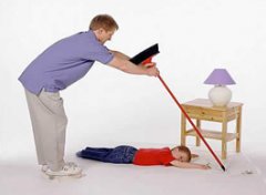 【宝宝紧急救护】孩子被噎住了怎么办_宝宝体温过低怎么办