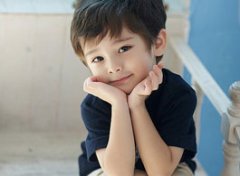 【宝宝3岁9个月】3岁9个月宝宝发育指标_3岁9个月宝宝怎么教育