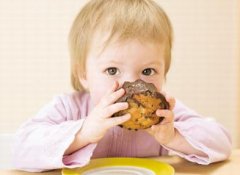 【宝宝3岁3个月】3岁3个月宝宝发育指标_3岁3个月宝宝怎么教育