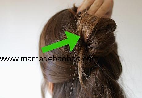 3种方法来用直板夹做出波浪卷发（重复做出卷发圈）