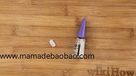 3种方法来不用甲片胶贴假指甲（用双面胶粘贴假指甲）