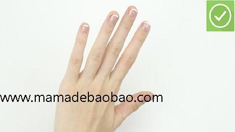 如何做法式美甲: 12 步骤（保养指甲）