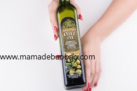 3种方法来洗掉头发上的黑色染发剂（使用除色剂）