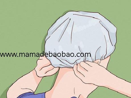 如何用维生素C淡化染后的发色（碾碎维生素C药片）